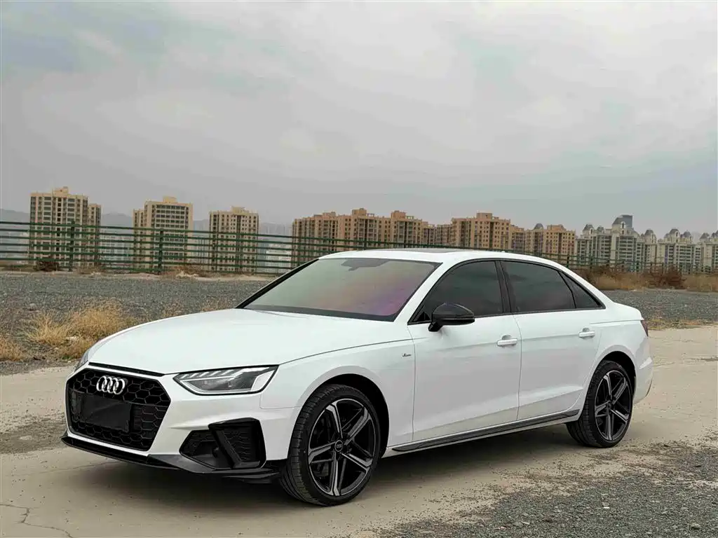 Audi A4L 2024 40 TFSI Luxury Dynamic