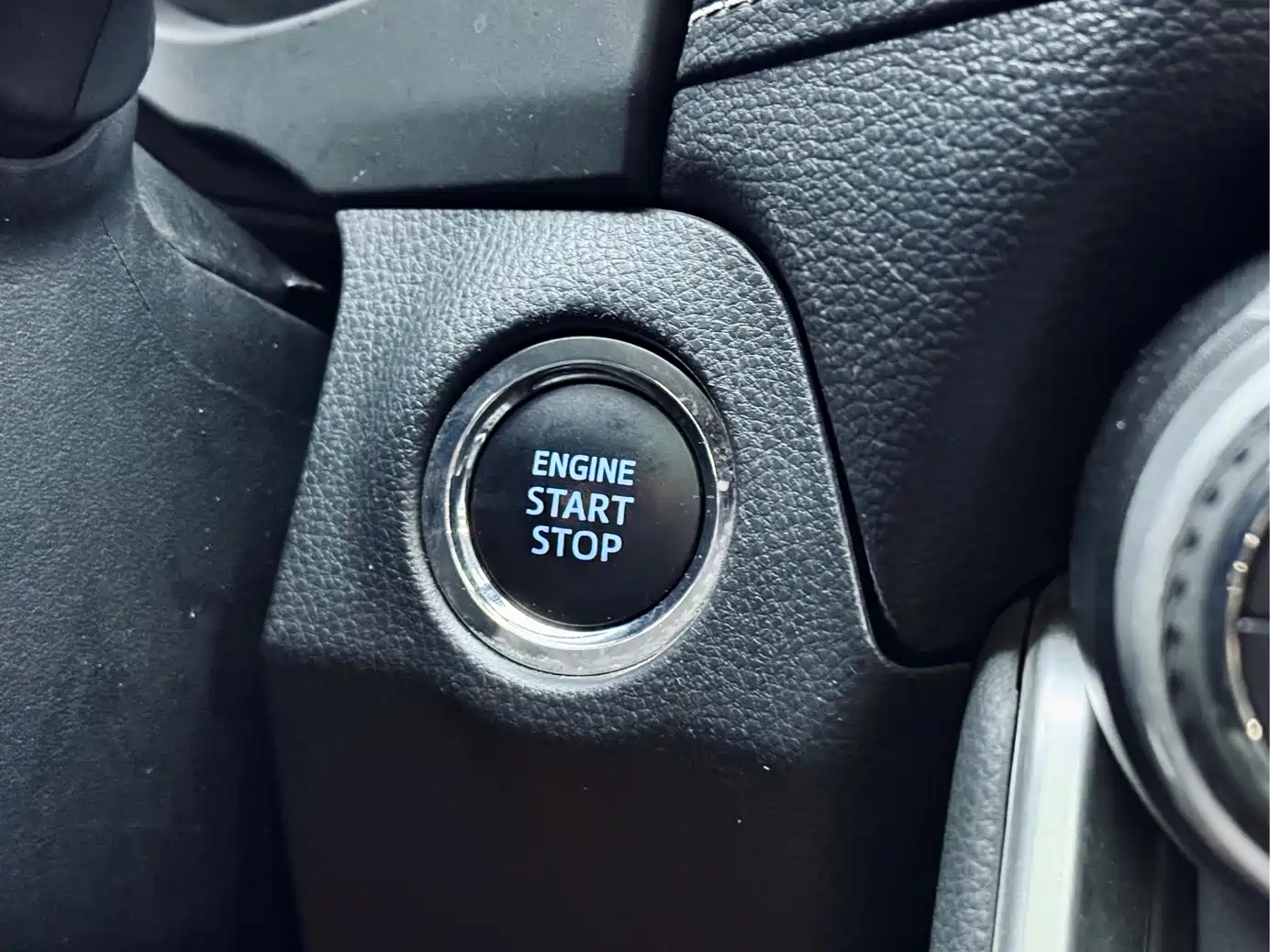 Toyota RAV4 Rongfang 2022 2.0L CVT 2WD Trend Plus Edition фото 22