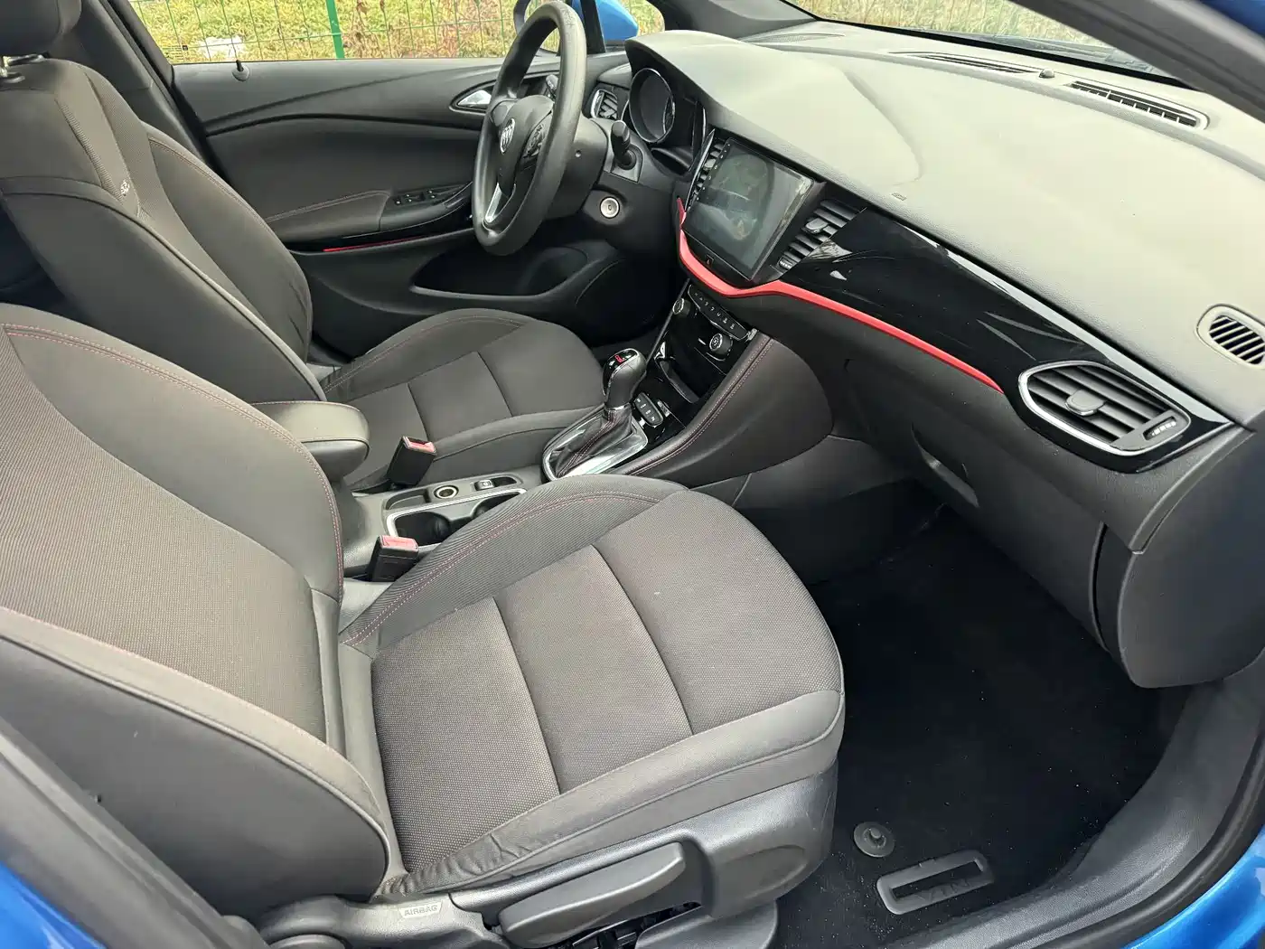 Buick Verano 2016 Hatchback GS 20T DCT Luxury Sport фото 11