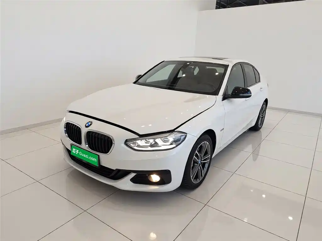 BMW 1 Series 2018 118i Sport Edition