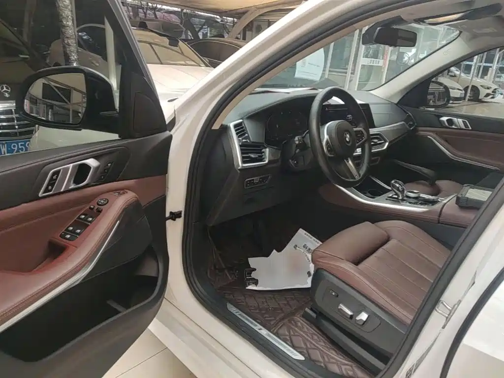 BMW X5 (Import) 2019 xDrive40i M Sport Package фото 16