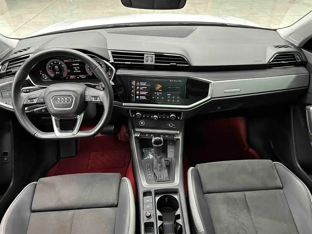 Audi Q3 2022 35 TFSI Fashion Dynamic фото 2
