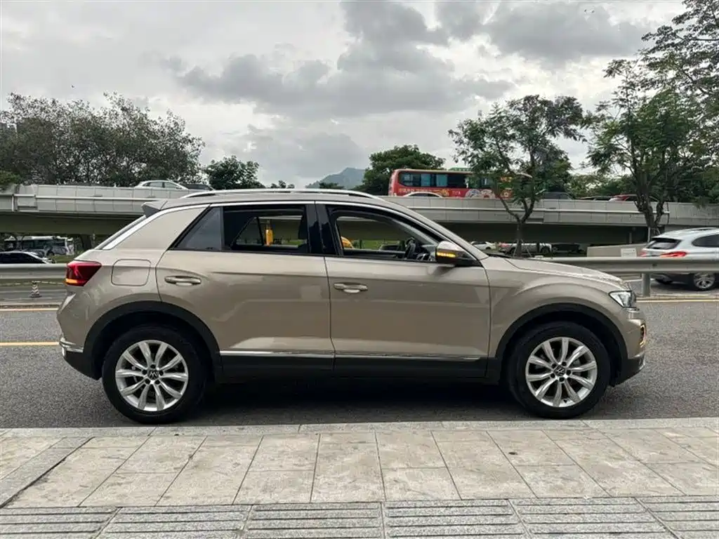 Volkswagen T-ROC 2021 280TSI DSG 2WD Elite Connected фото 9