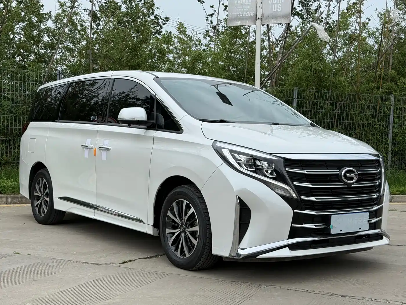 GAC Trumpchi Trumpchi M8 2023 Leading Series 390T Premium Edition фото 3