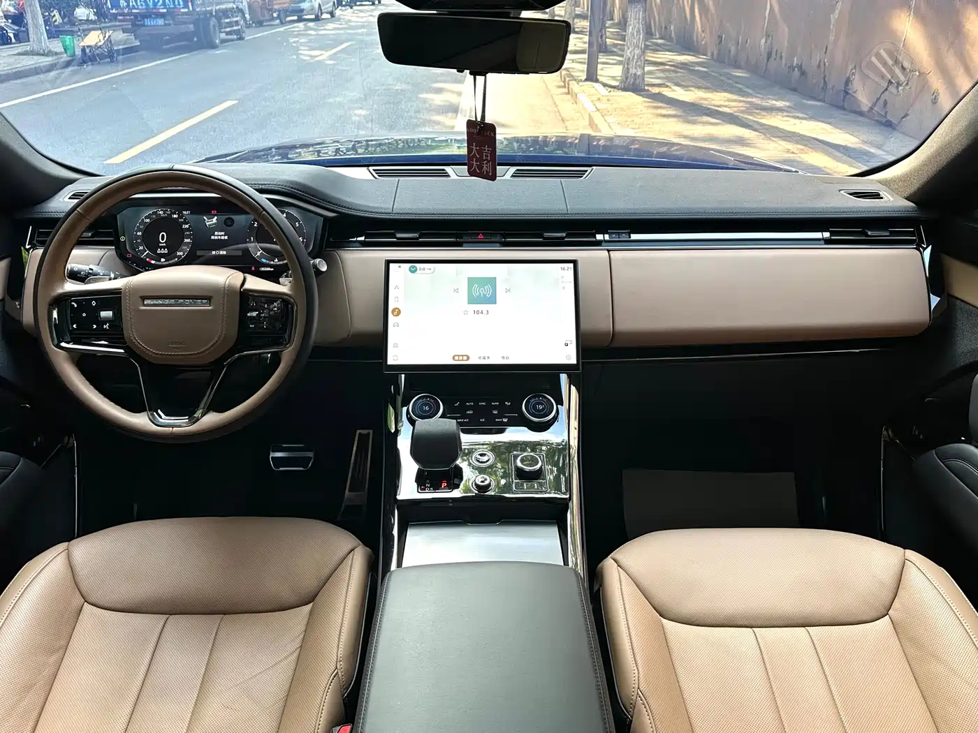 Land Rover Range Rover Sport 2023 400PS Dynamic SE фото 6