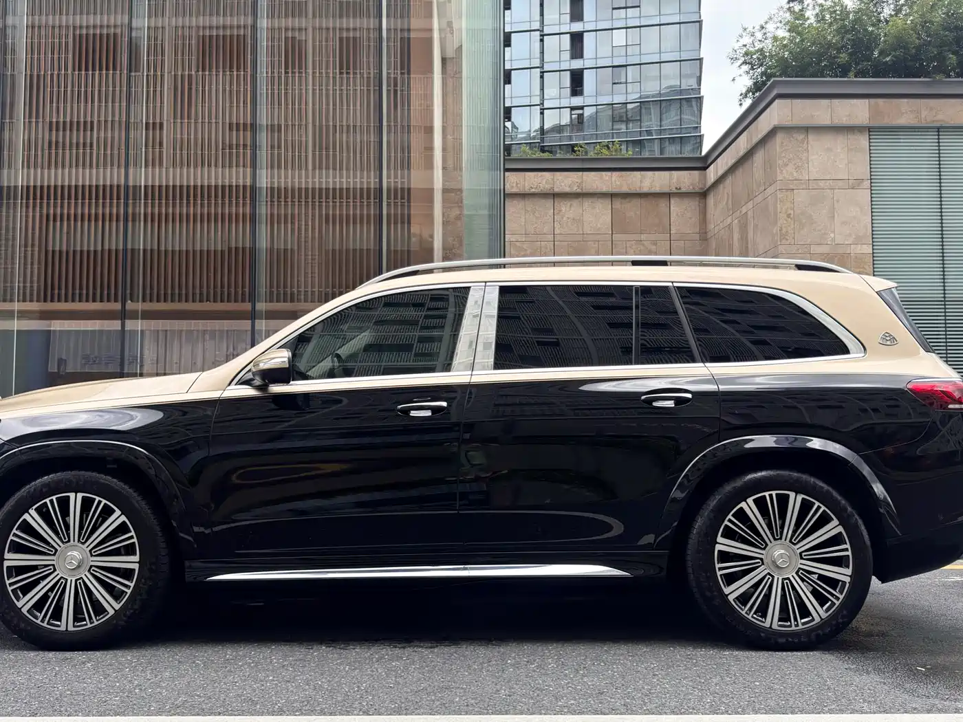Mercedes-Benz Maybach GLS 2022 GLS 480 4MATIC фото 6