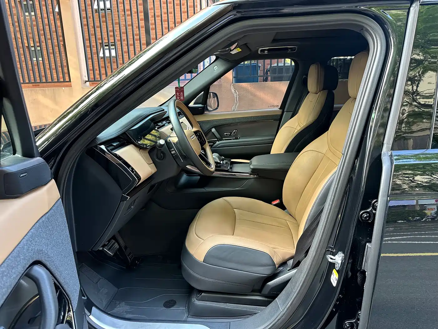 Land Rover Range Rover Sport 2023 400PS Dynamic SE фото 5