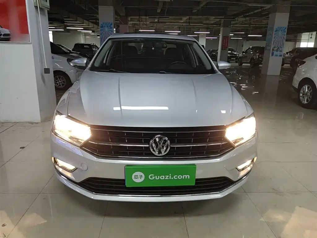 Volkswagen Bora 2016 Model 1.6L Manual Comfort фото 3