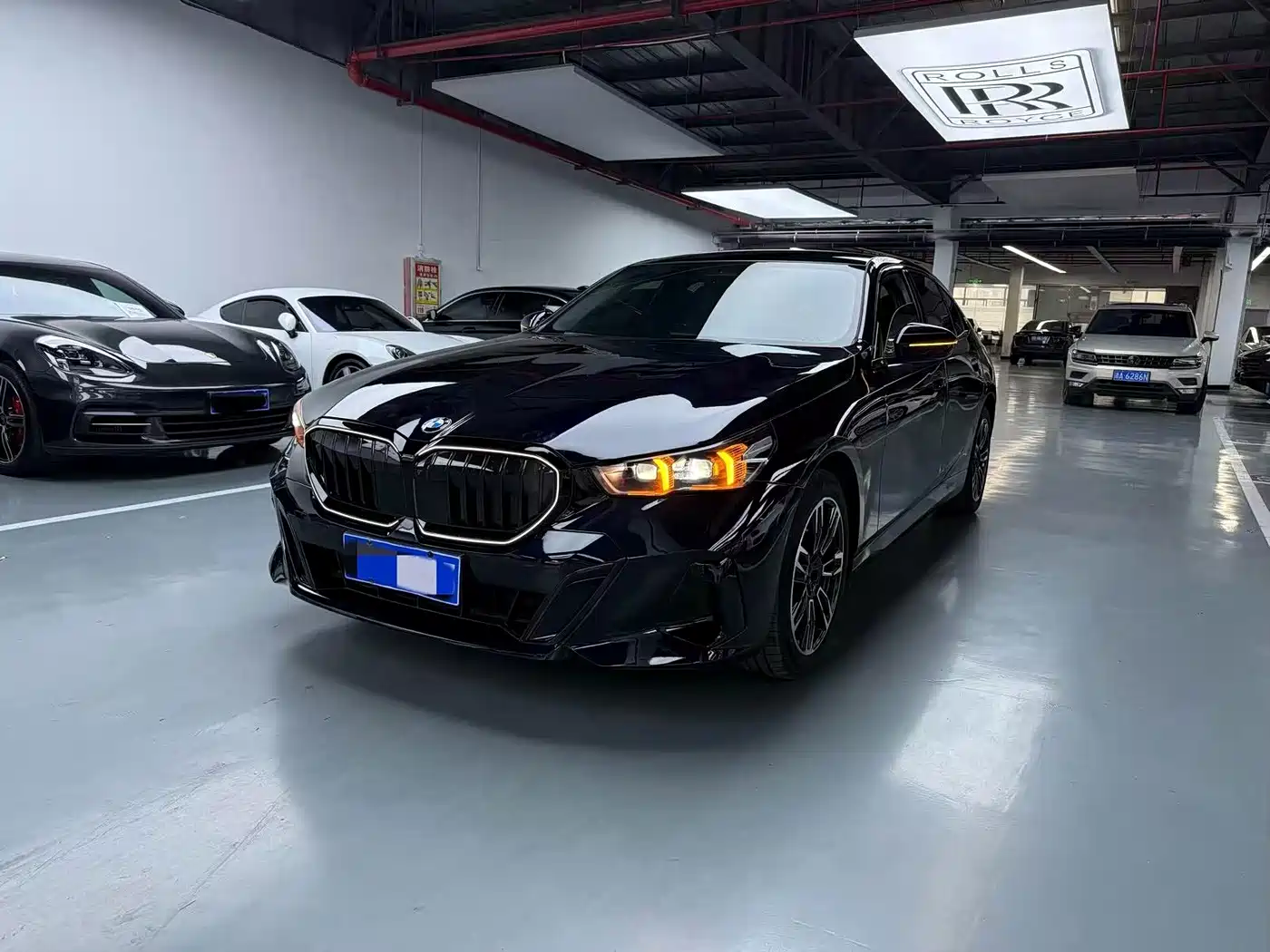 BMW 5-SERIES