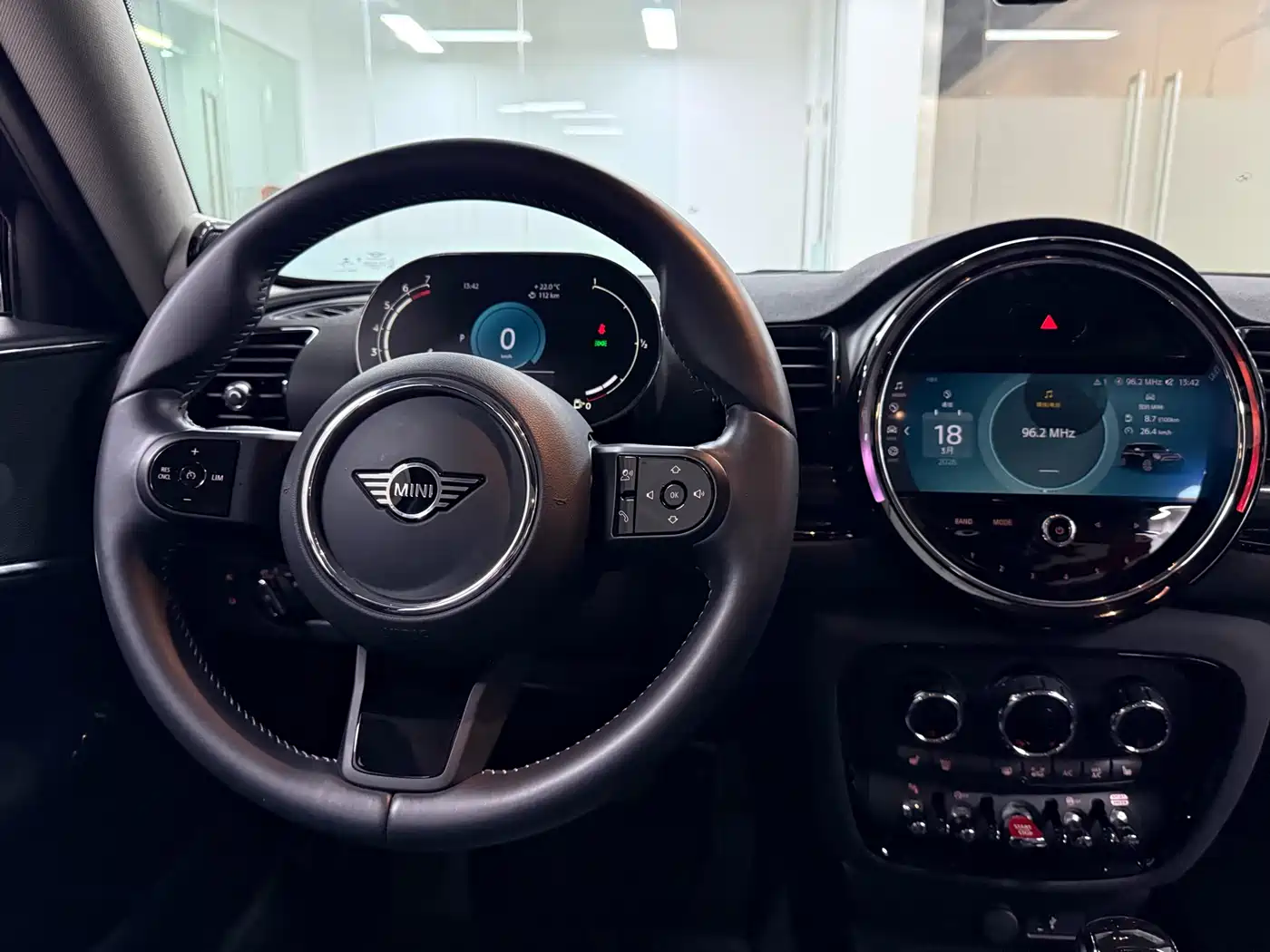 MINI CLUBMAN
