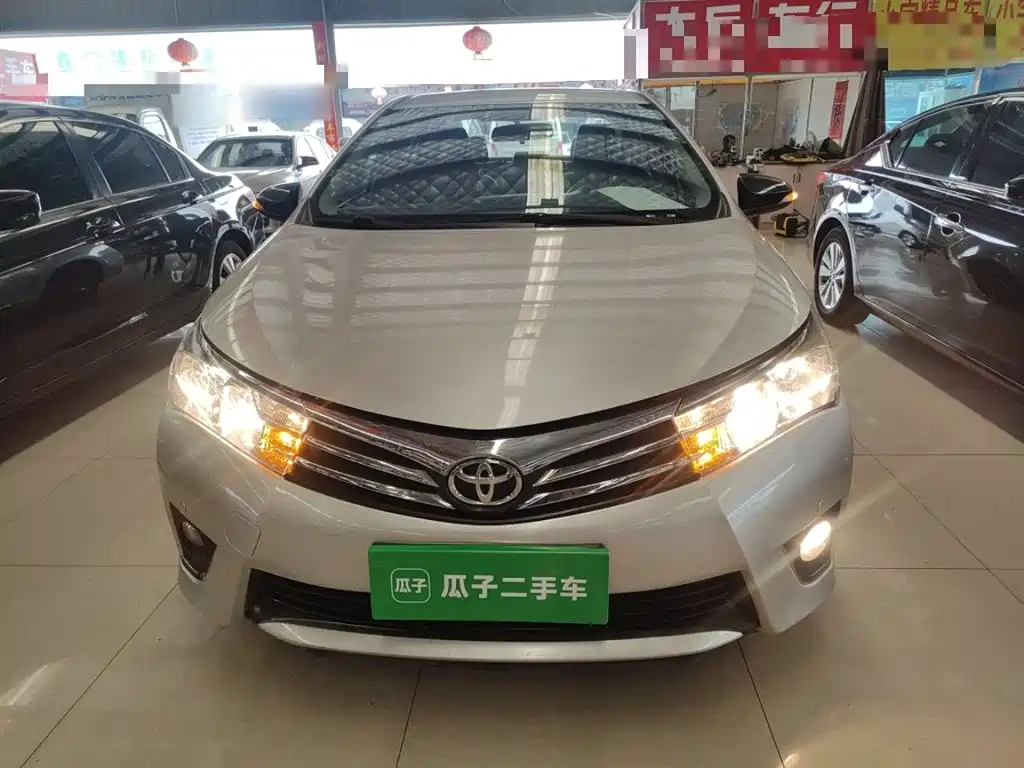 Toyota Corolla 2017 Model 1.2T CVT GL-i Leather Edition фото 3