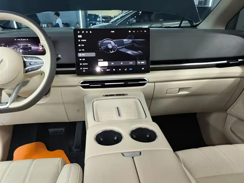Voyah Auto Voyah Dreamer 2025 Model PHEV 4WD Excellent QianKun Edition фото 9