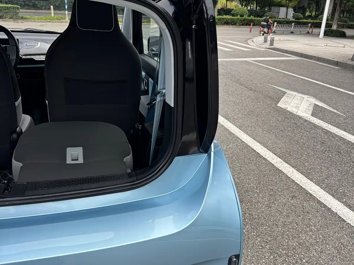 Фото 20 - Baojun E300
