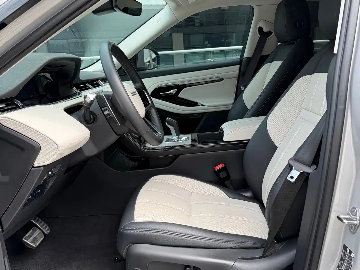 Land Rover Range Rover Evoque 2021 Range Rover Evoque L 249PS R-Dynamic S Performance Edition фото 8