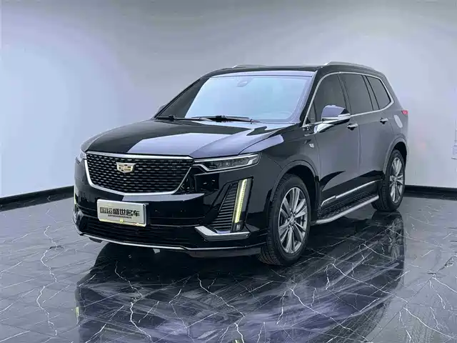 CADILLAC XT6