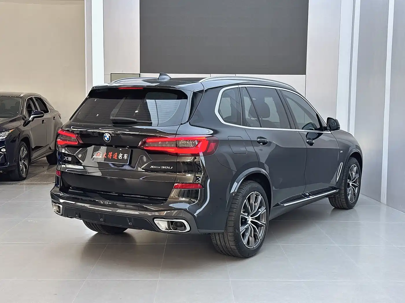BMW X5 2022 xDrive 30Li Premium M Sport Package фото 19