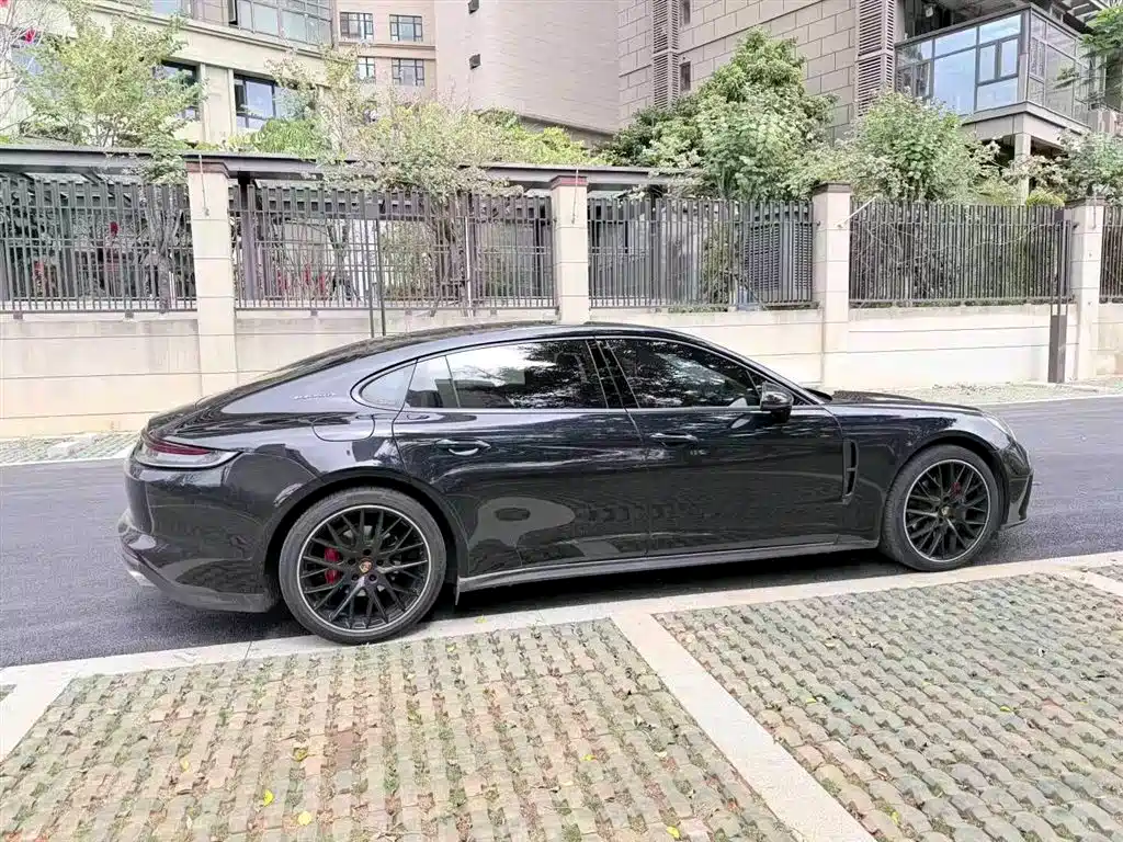 Porsche Panamera 2023 Panamera Executive Long Wheelbase 2.9T фото 3
