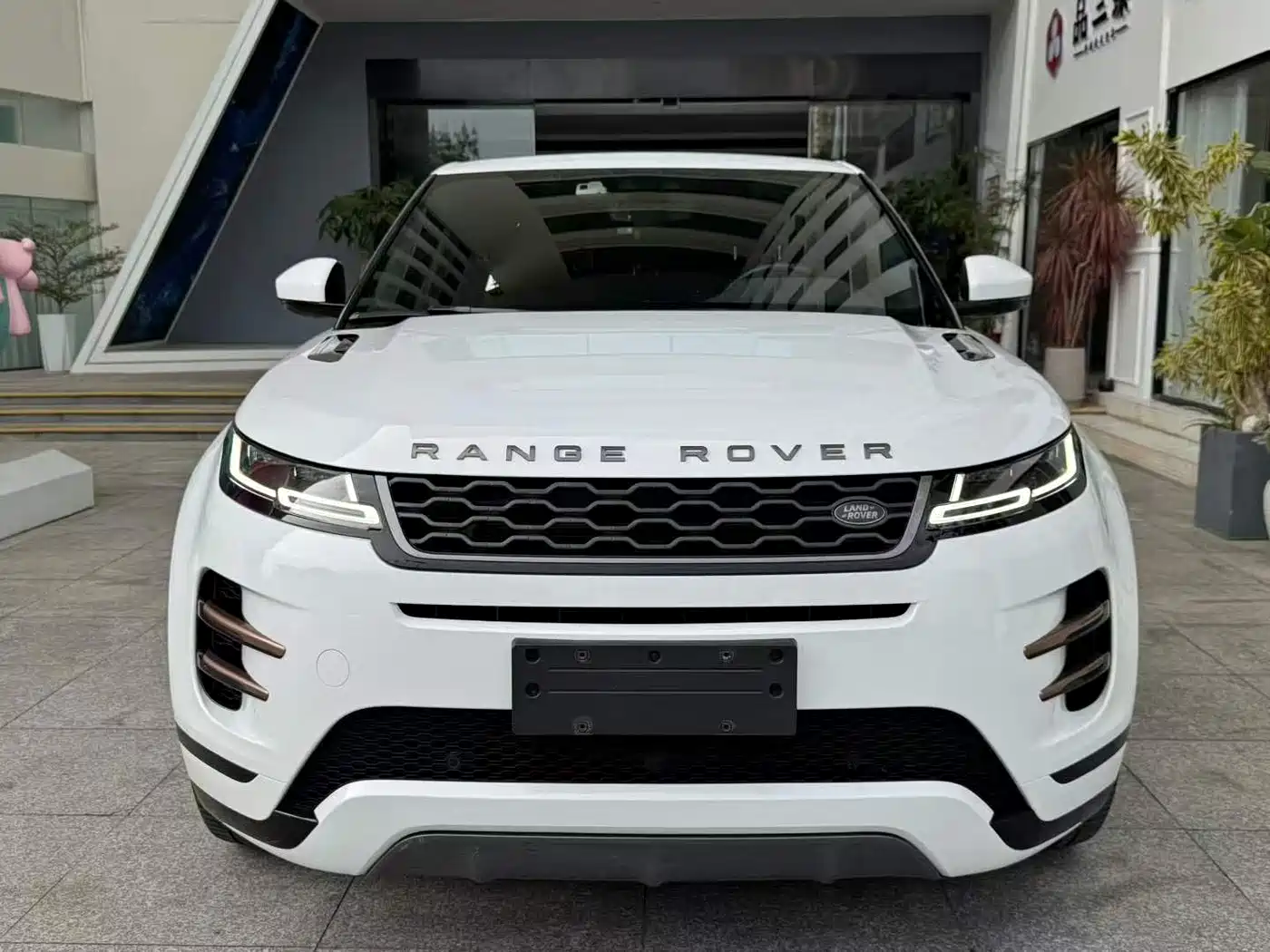 Land Rover Range Rover Evoque 2020 249PS R-DYNAMIC S Sport Edition фото 2