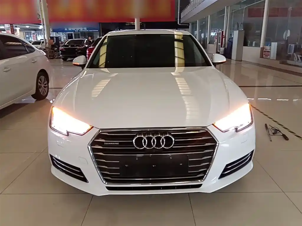 Audi A4L 2017 45 TFSI quattro Style Edition фото 3