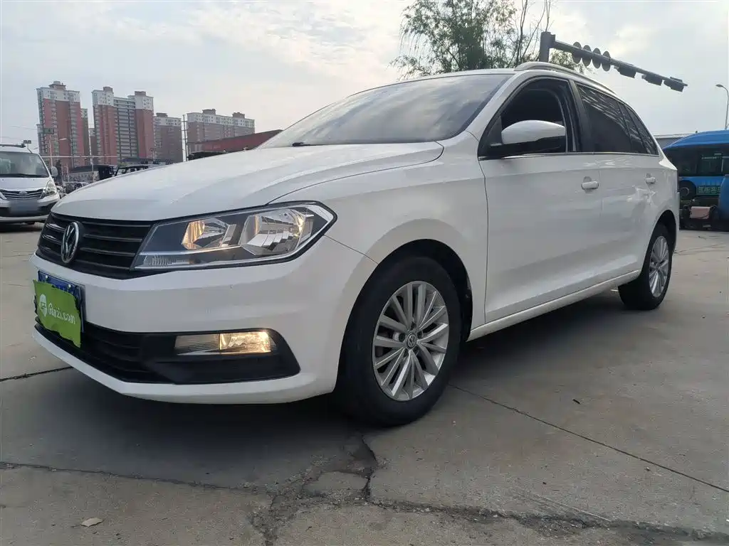 Volkswagen Santana 2017 Gran Santana 1.6L Auto Comfort фото 2