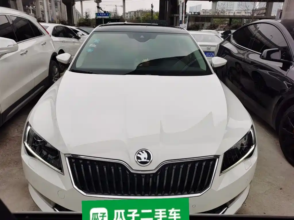 Škoda Superb 2016 TSI330 DSG Smart Edition фото 3