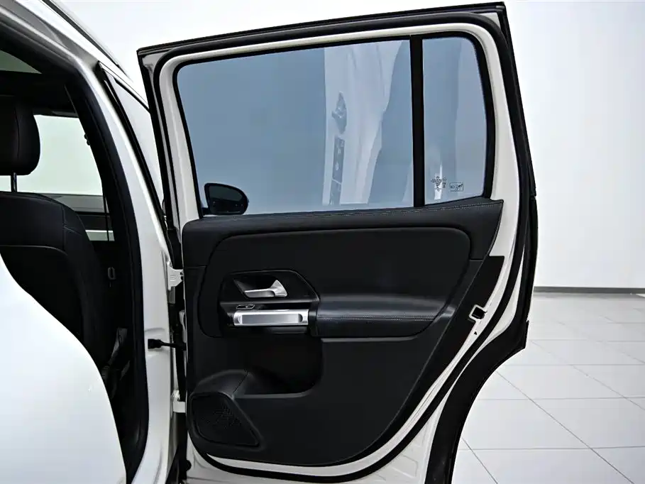 Mercedes-Benz GLB 2022 Facelift II GLB 200 Style фото 21