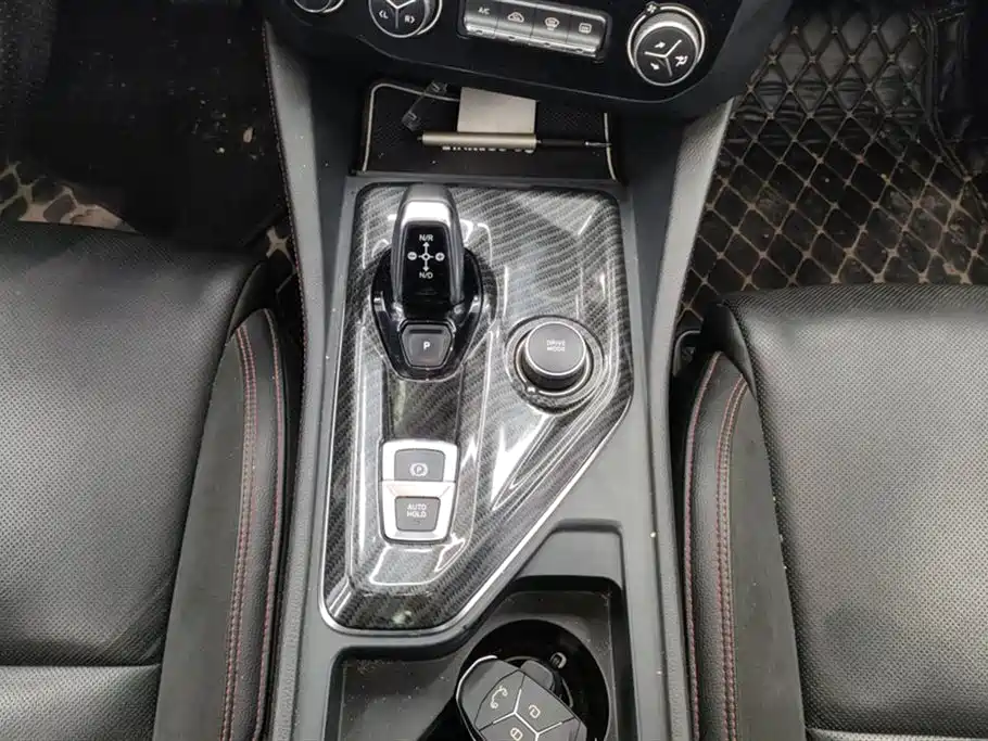 Lynk & Co 03 2019 2.0TD Auto Power Version фото 16