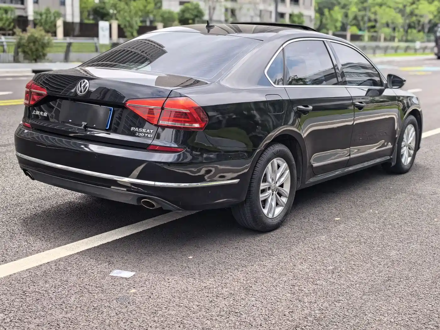 Volkswagen Passat 2016 330TSI DSG Honor Edition фото 7