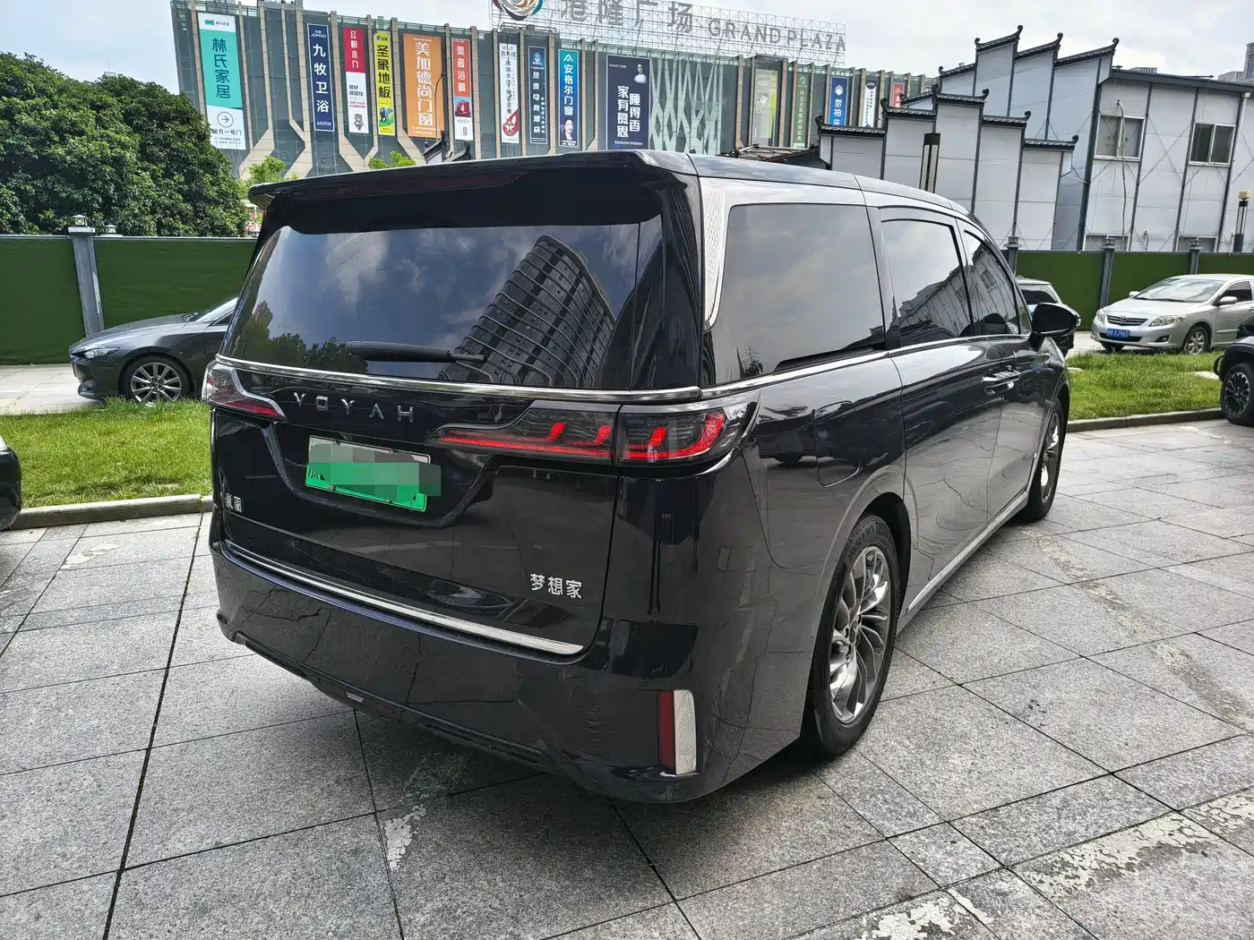 Voyah Auto Voyah Dreamer 2022 Low-carbon Dream+Smart Package фото 8