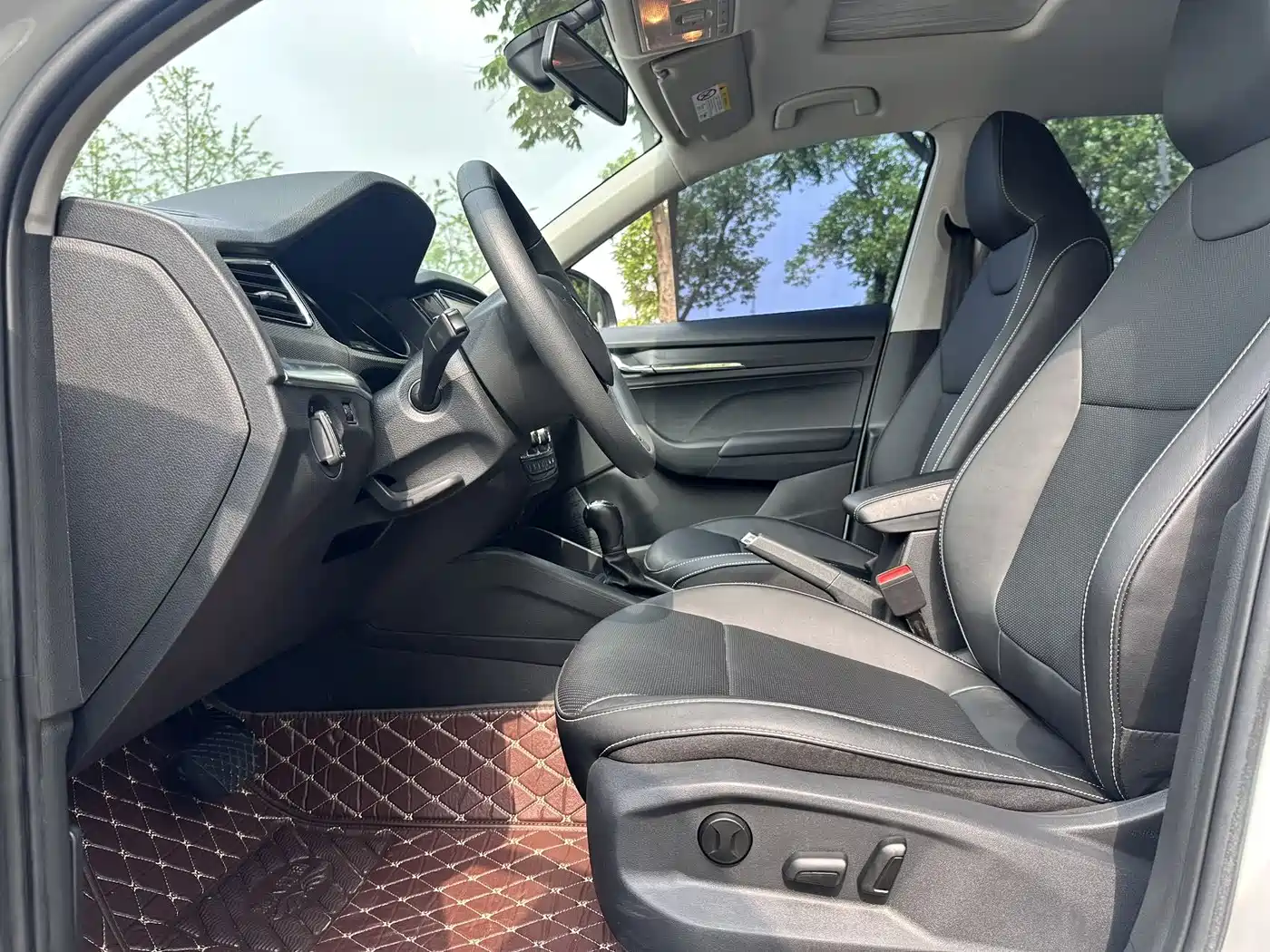 Škoda Kamiq 2023 Facelift 1.5L Auto Comfort Edition фото 11