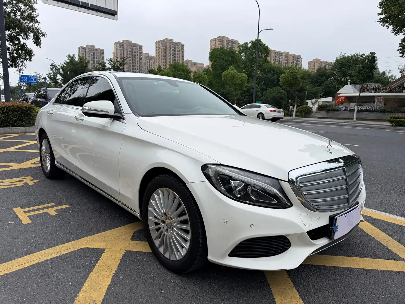 Mercedes-Benz C-Class 2015 C 180 L фото 3