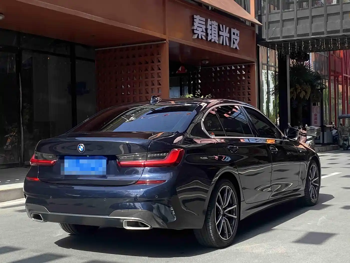 BMW 3 Series 2021 320Li M Sport Package фото 9