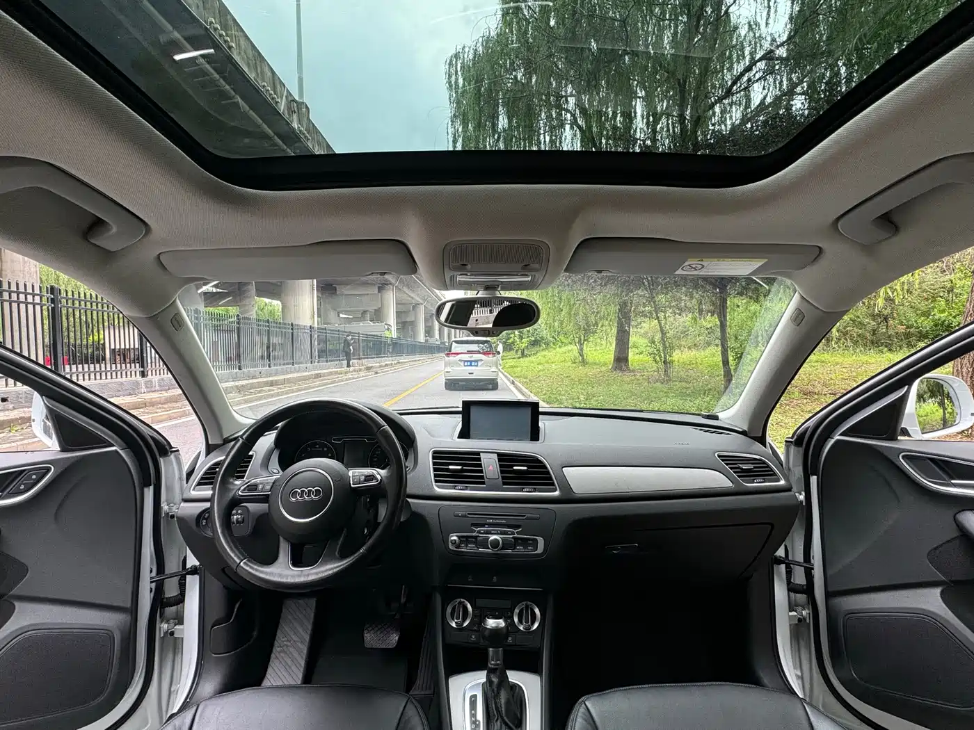 Audi Q3 2015 30 TFSI Progressive фото 6