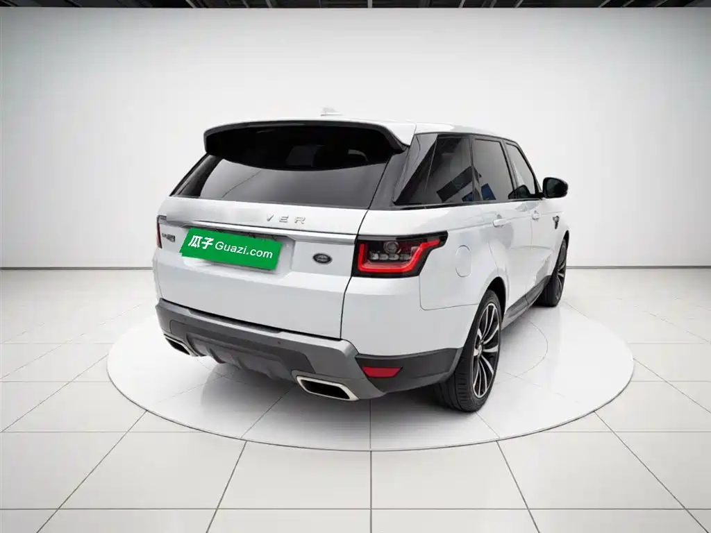 Land Rover Range Rover Sport PHEV 2019 P400e HSE фото 7