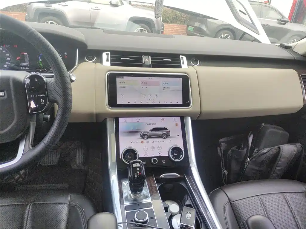 Land Rover Range Rover Sport PHEV 2019 P400e HSE фото 13