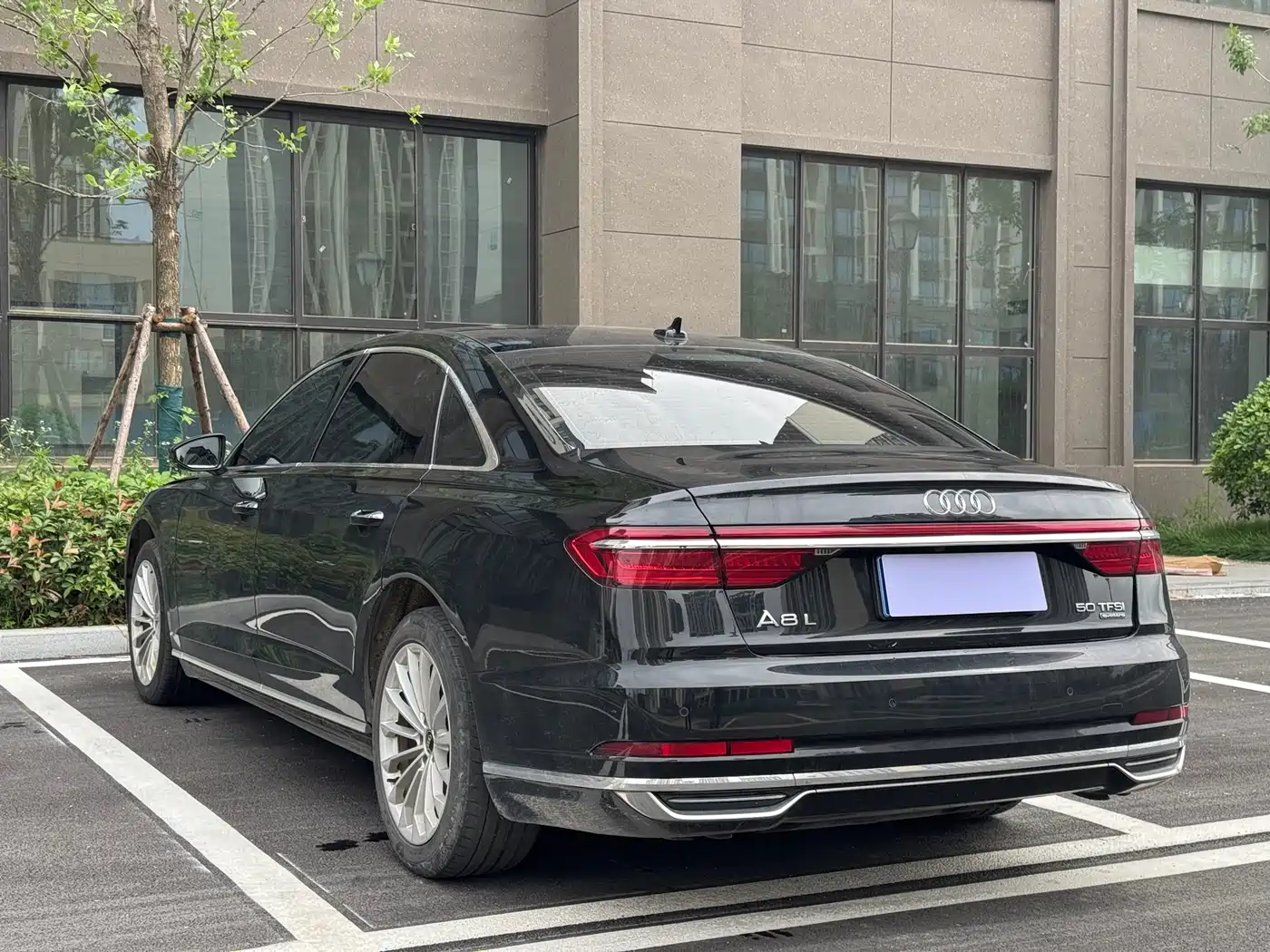 Audi A8 2021 A8L 50 TFSI quattro Comfort фото 7