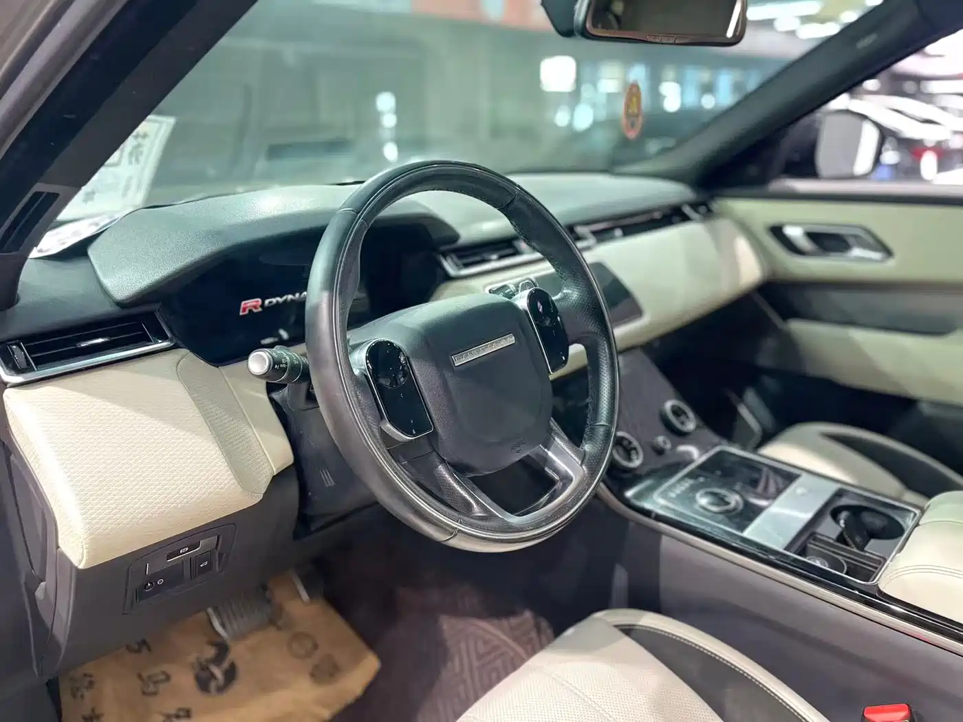 Land Rover Range Rover Velar 2018 P380 R-DYNAMIC SE фото 13