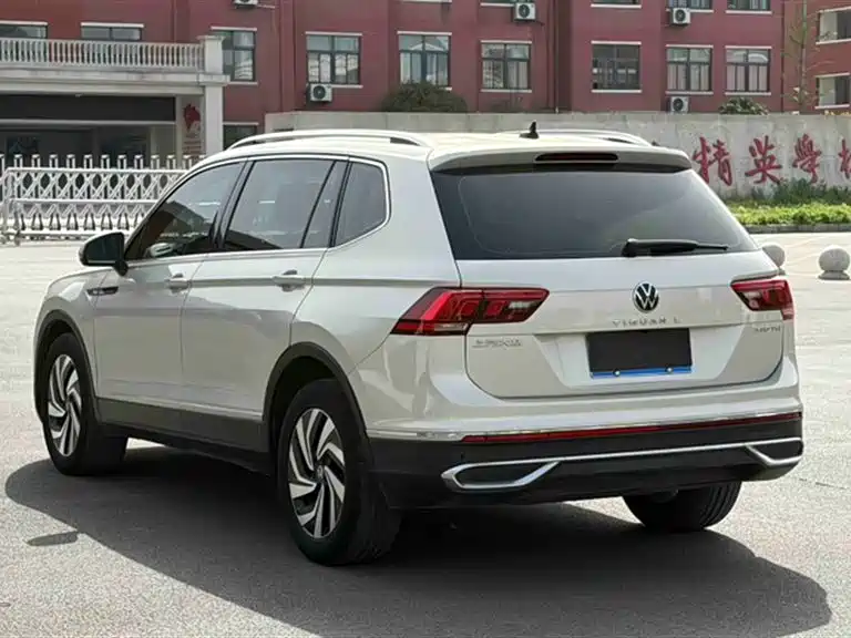 Volkswagen Tiguan L 2022 330TSI Automatic 2WD Smart Edition фото 25