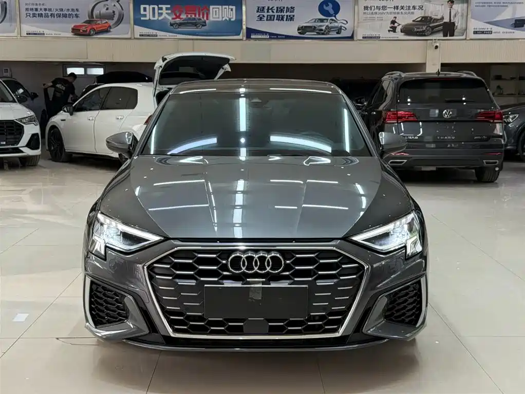 Audi A3 2023 Facelift A3L Limousine 35 TFSI Fashion Sport фото 2