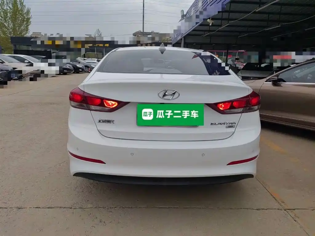 Hyundai Elantra 2016 Model 1.6L Automatic Smart Elite фото 6