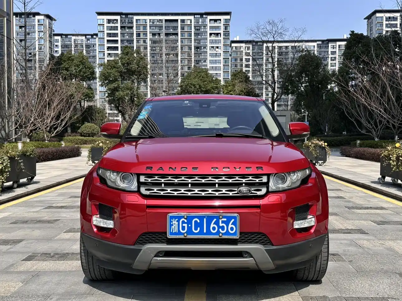 Land Rover Range Rover Evoque (Import) 2013 2.0T 5-door Premium Edition фото 2