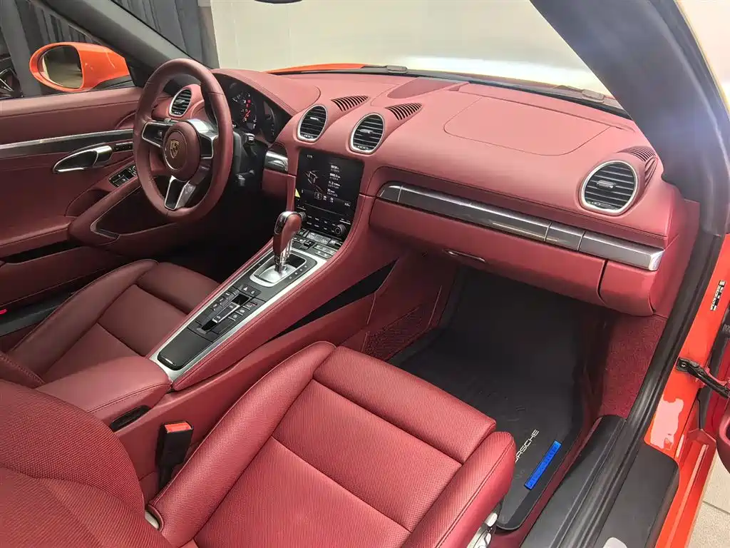 Porsche 718 2022 Boxster 2.0T фото 15