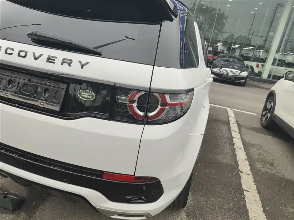 Land Rover Discovery Sport 2019 240PS SE Dynamic Edition China VI фото 24