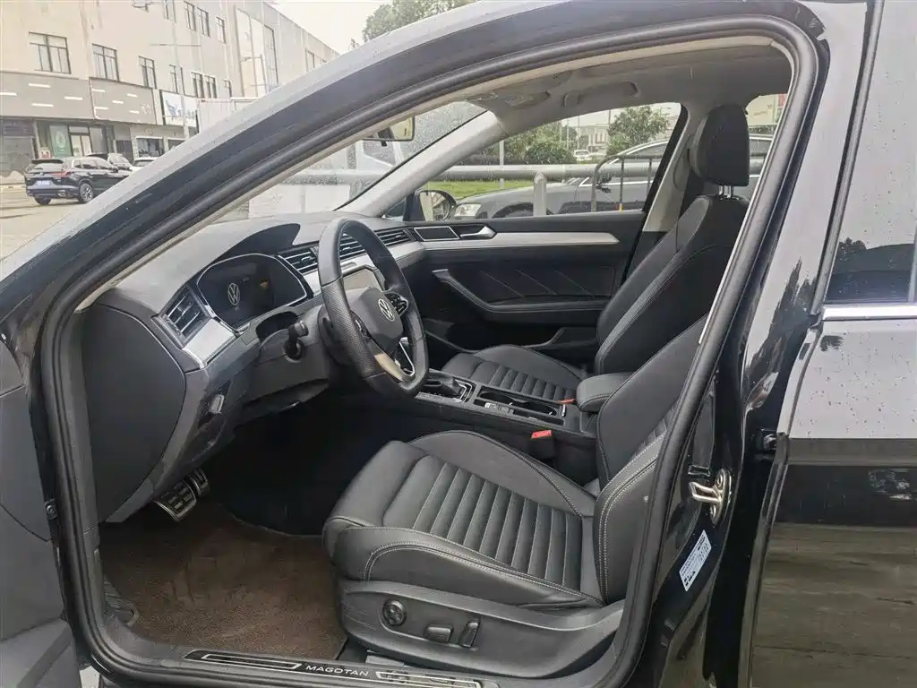 Volkswagen Magotan 2023 2 Million Units Commemorative Edition 280TSI DSG Comfort фото 8