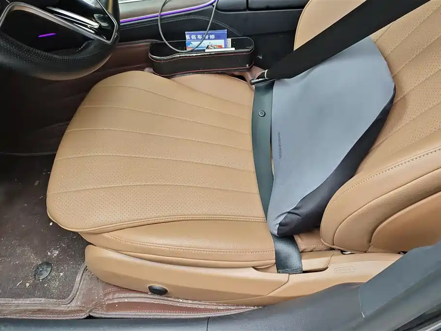 Mercedes-Benz E-Class 2024 Model E 260 L фото 9