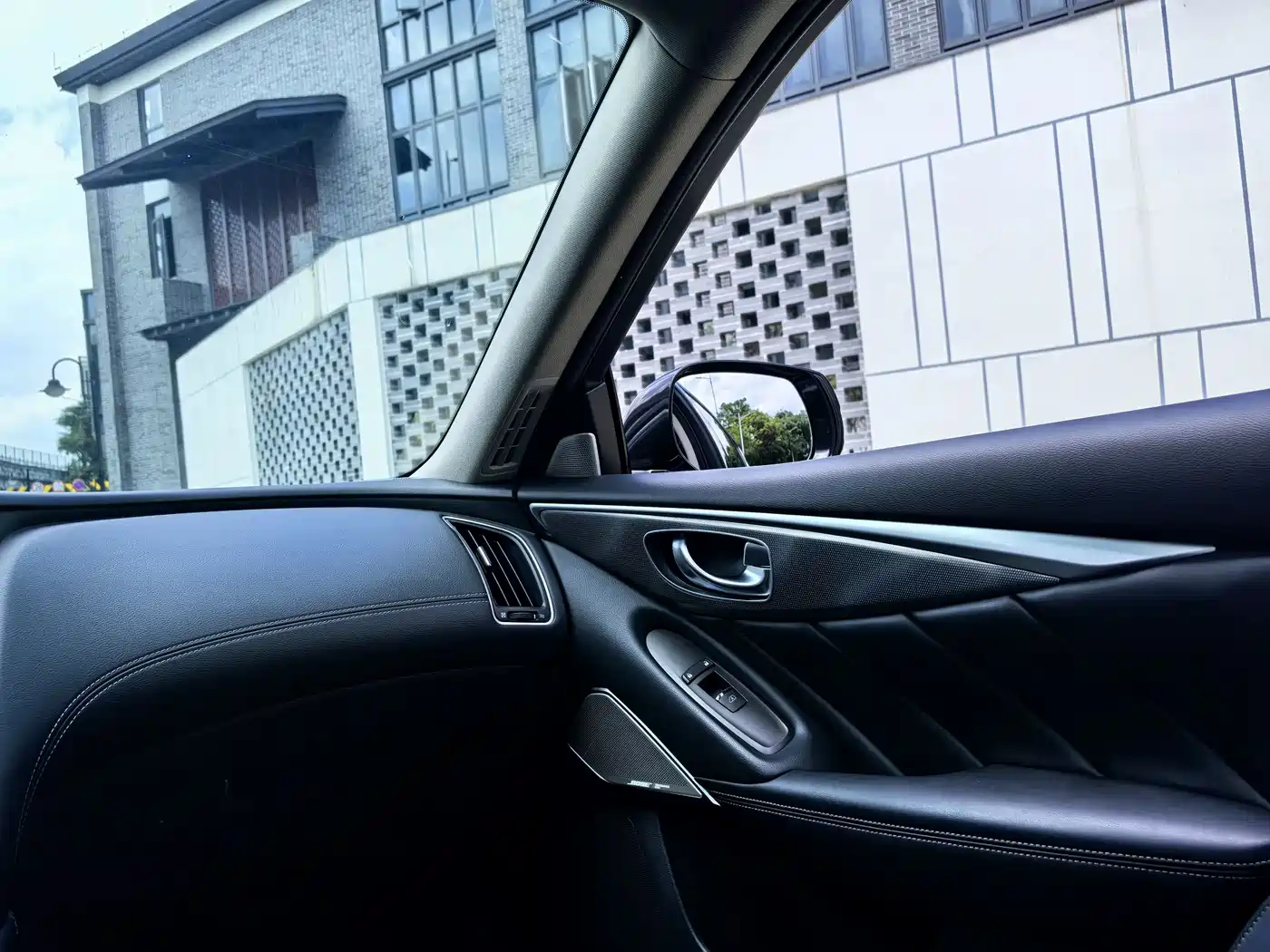 Infiniti Q50L 2018 2.0T Premium Edition China V фото 31