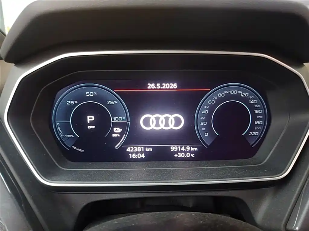 Audi Q4 e-tron 2023 40 e-tron Innovation Edition фото 12