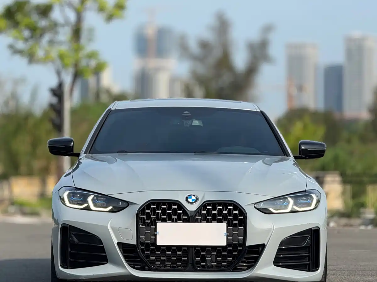 BMW 4 Series 2023 425i Gran Coupe M Sport Shadowline Package фото 2