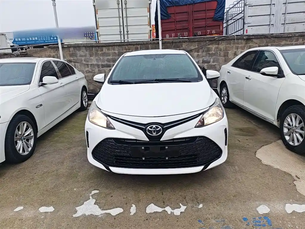Toyota Vios FS 2017 1.5L CVT Fengchi Edition фото 3