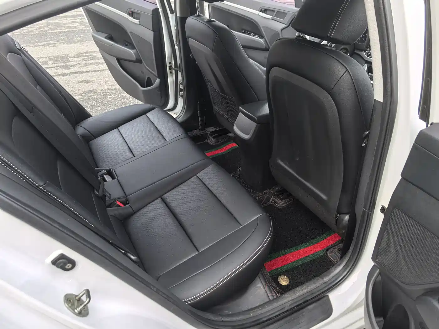 Hyundai Elantra 2016 Model 1.6L Automatic Smart Elite фото 14